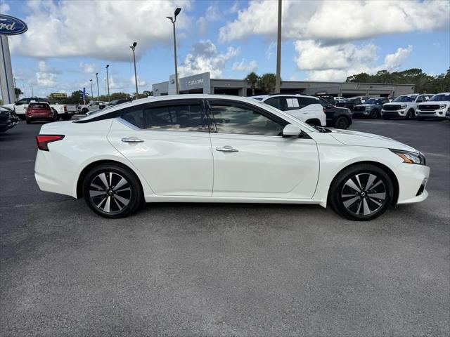 2022 Nissan Altima SL FWD
