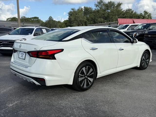 2022 Nissan Altima SL FWD