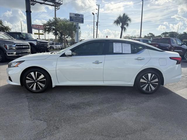 2022 Nissan Altima SL FWD