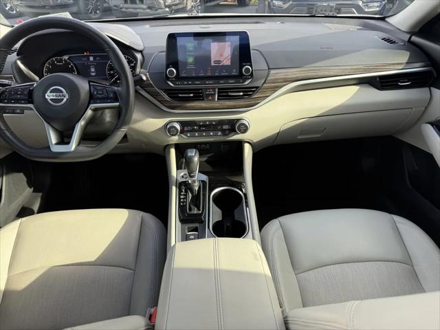 2022 Nissan Altima SL FWD