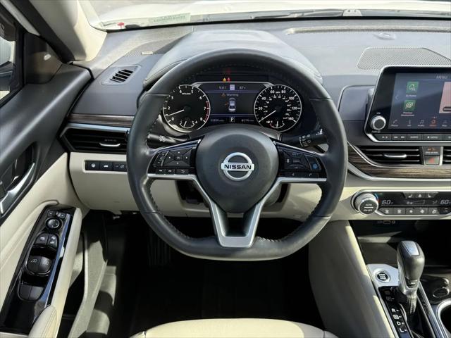 2022 Nissan Altima SL FWD