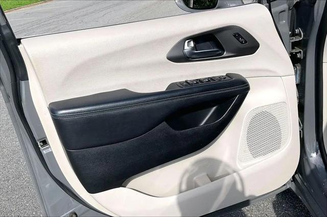 2021 Chrysler Pacifica Touring L
