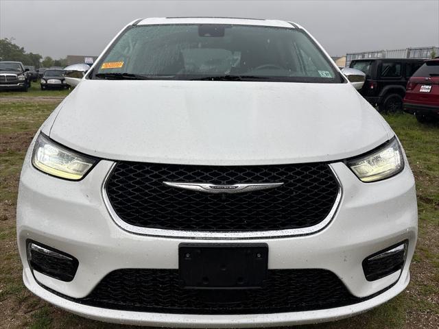 2022 Chrysler Pacifica Hybrid Limited 2022 Chrysler Pacifica Hybrid Limited