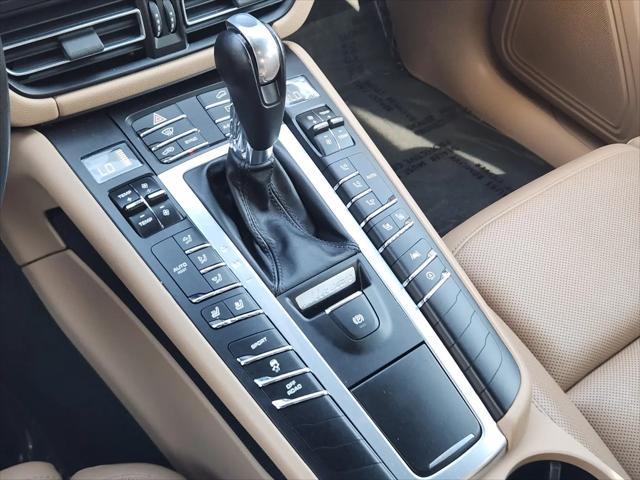 2020 Porsche Macan Macan