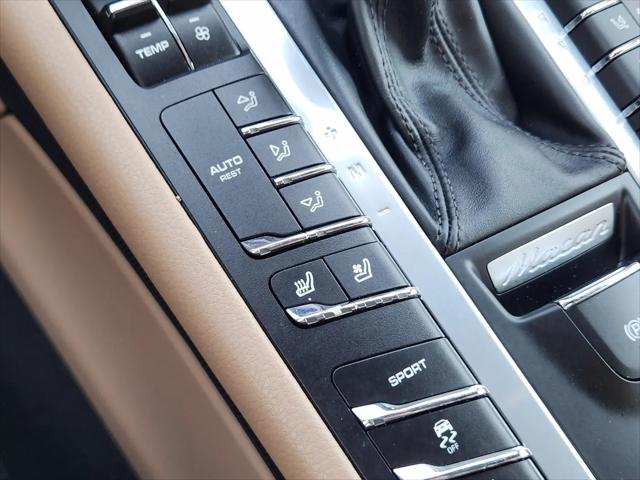 2020 Porsche Macan Macan