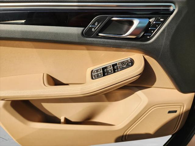 2020 Porsche Macan Macan