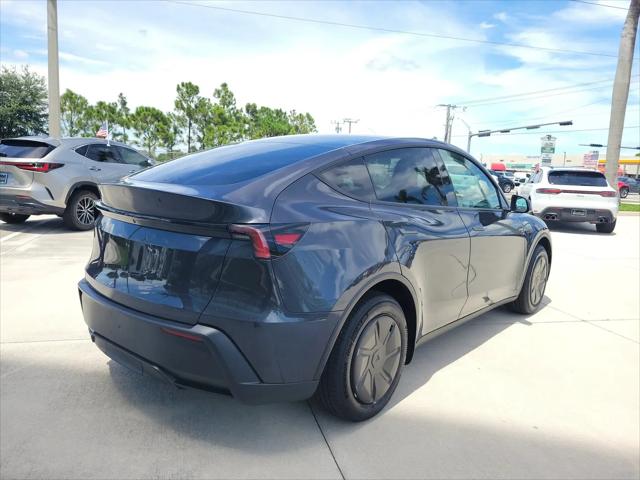 2026 Tesla Model Y Premium Rear-Wheel Drive