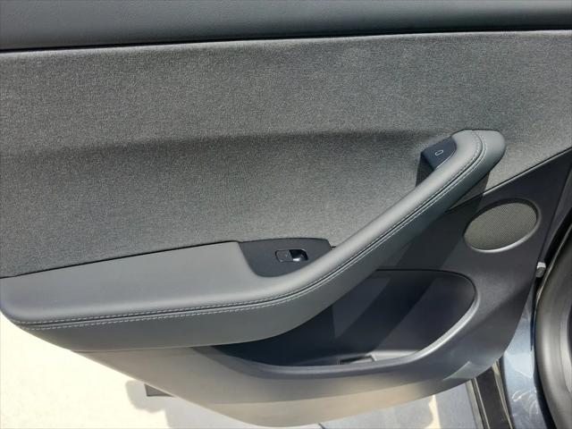 2026 Tesla Model Y Premium Rear-Wheel Drive
