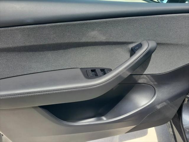 2026 Tesla Model Y Premium Rear-Wheel Drive