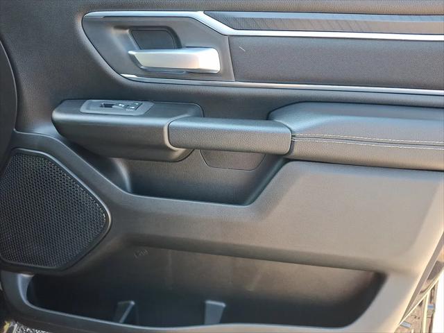 2025 Ram 1500 Big Horn Crew Cab 4x4 5'7" Box