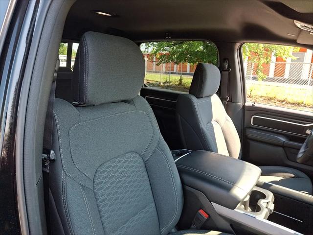 2025 Ram 1500 Big Horn Crew Cab 4x4 5'7" Box
