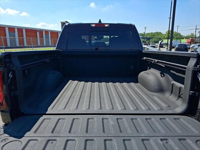 2025 Ram 1500 Big Horn Crew Cab 4x4 5'7" Box