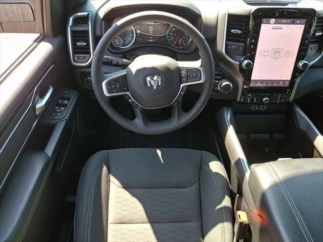 2025 Ram 1500 Big Horn Crew Cab 4x4 5'7" Box