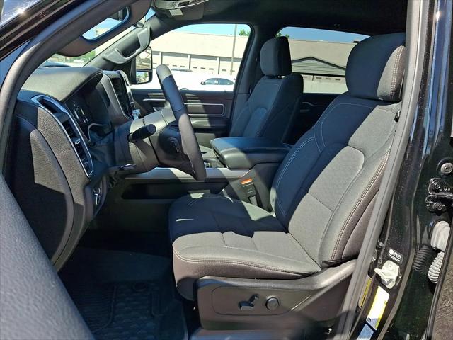 2025 Ram 1500 Big Horn Crew Cab 4x4 5'7" Box