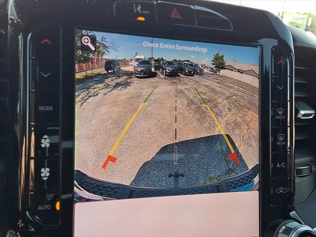 2025 Ram 1500 Big Horn Crew Cab 4x4 5'7" Box