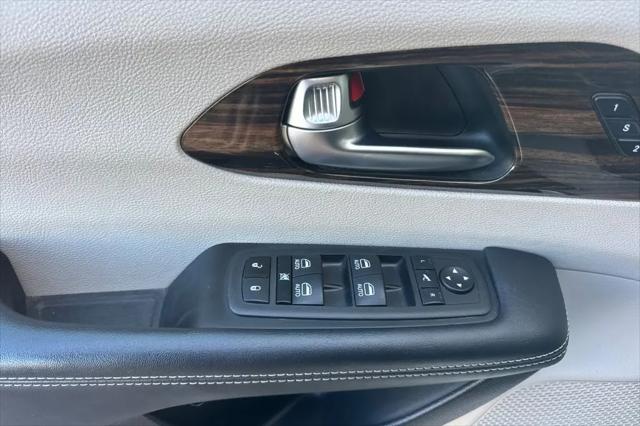 2023 Chrysler Pacifica Hybrid Limited
