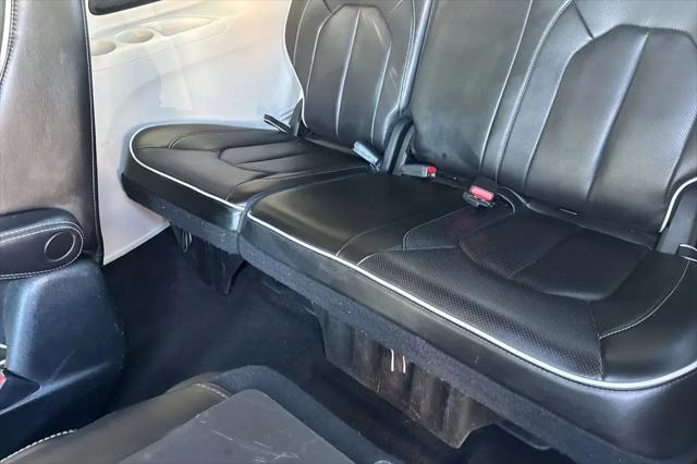 2023 Chrysler Pacifica Hybrid Limited