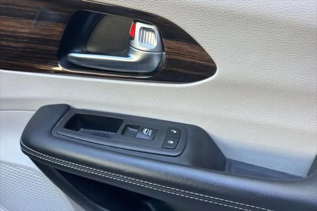 2023 Chrysler Pacifica Hybrid Limited