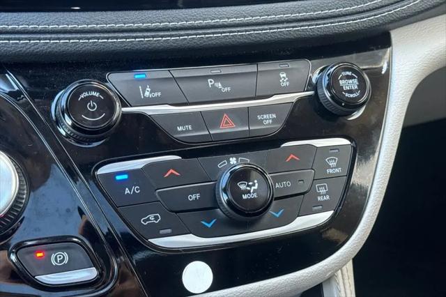 2023 Chrysler Pacifica Hybrid Limited