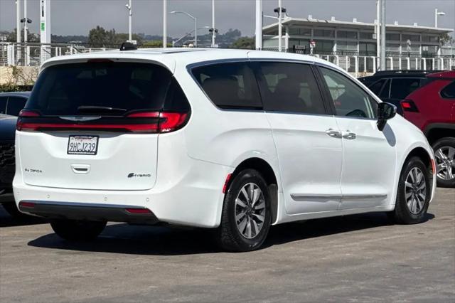 2023 Chrysler Pacifica Hybrid Limited