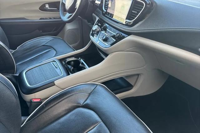 2023 Chrysler Pacifica Hybrid Limited