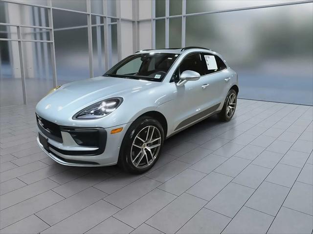 2023 Porsche Macan T