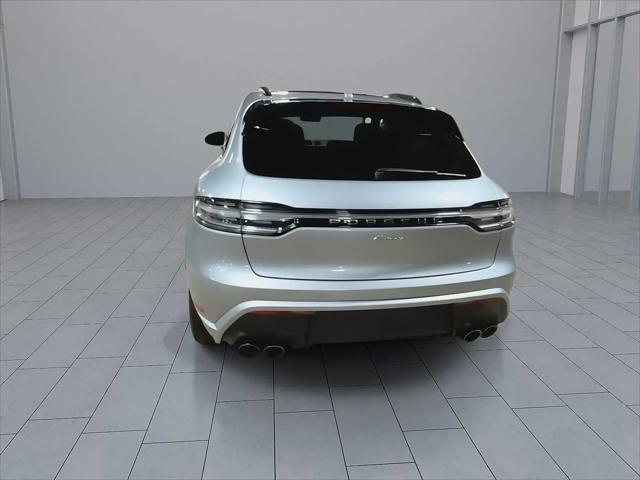 2023 Porsche Macan T