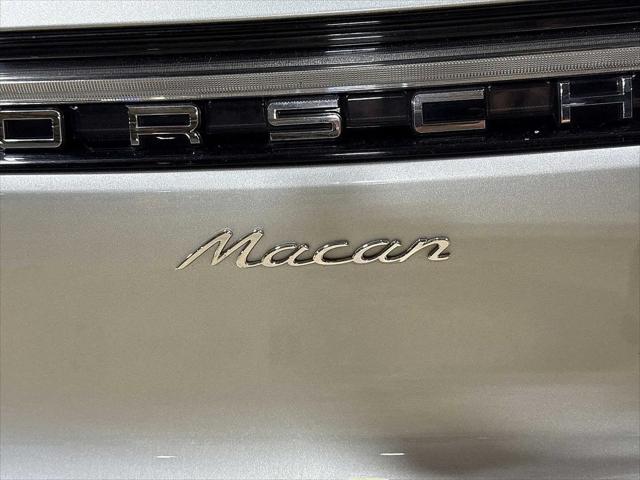 2023 Porsche Macan T