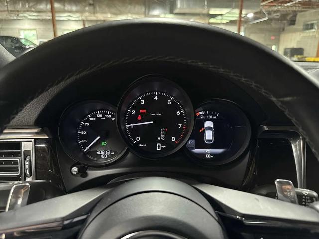 2023 Porsche Macan T