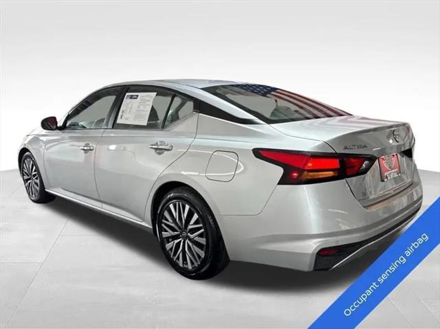 2023 Nissan Altima SV FWD