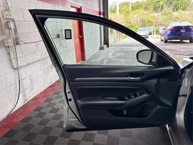 2023 Nissan Altima SV FWD