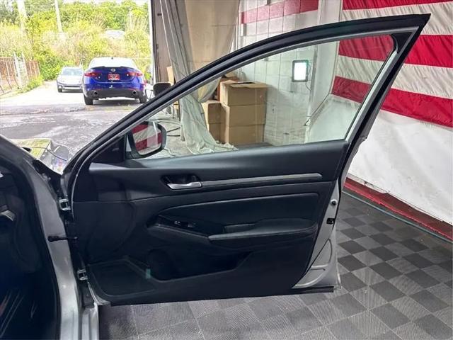 2023 Nissan Altima SV FWD
