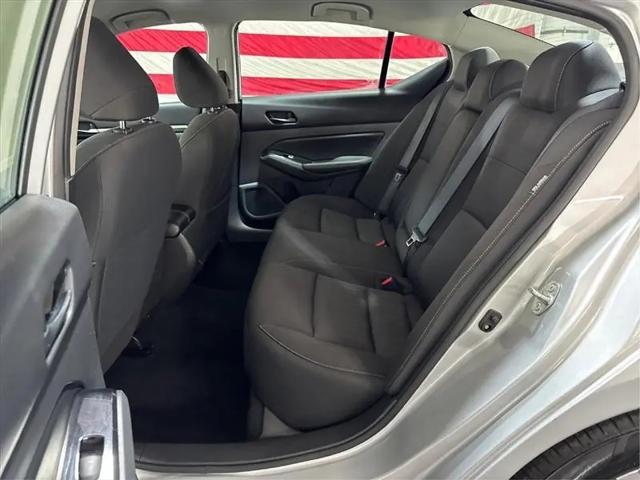 2023 Nissan Altima SV FWD