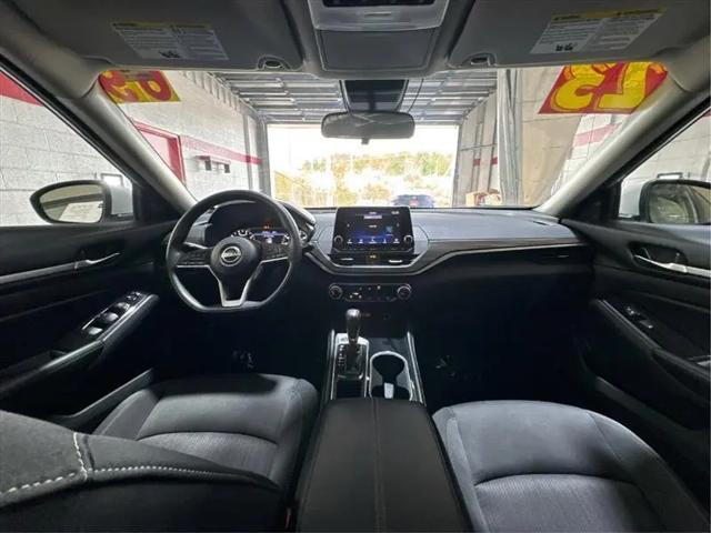 2023 Nissan Altima SV FWD