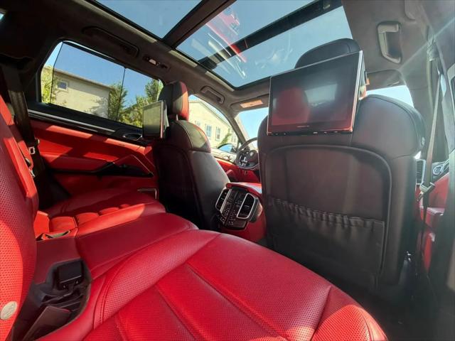 2016 Porsche Cayenne Turbo S