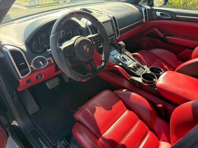 2016 Porsche Cayenne Turbo S