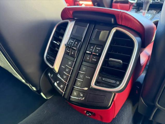 2016 Porsche Cayenne Turbo S