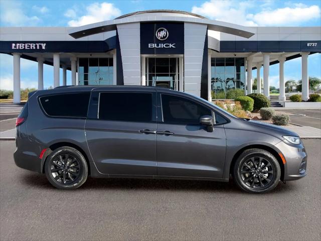 2021 Chrysler Pacifica Touring