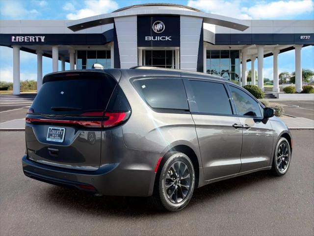 2021 Chrysler Pacifica Touring