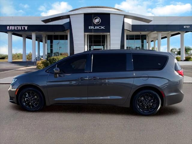 2021 Chrysler Pacifica Touring
