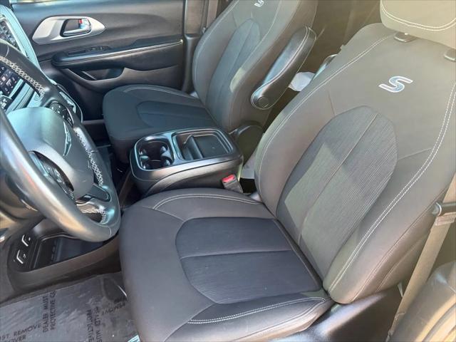 2021 Chrysler Pacifica Touring