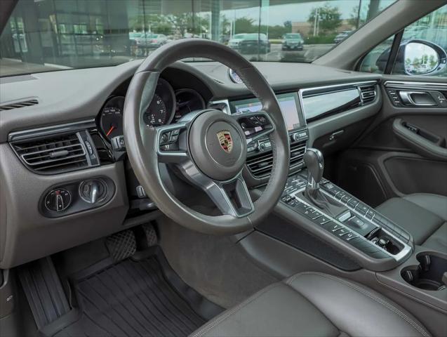 2021 Porsche Macan Macan