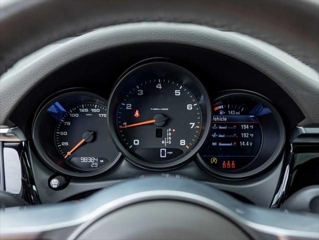 2021 Porsche Macan Macan