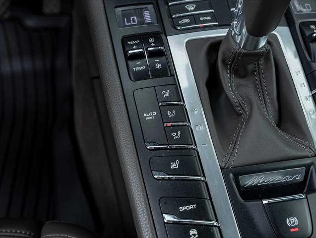 2021 Porsche Macan Macan