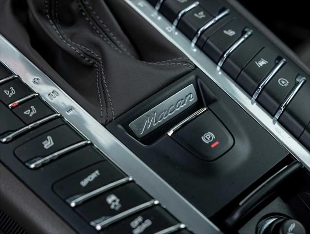 2021 Porsche Macan Macan