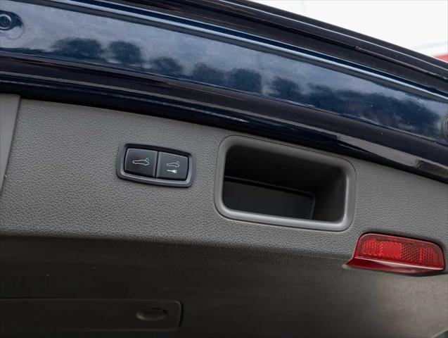 2021 Porsche Macan Macan