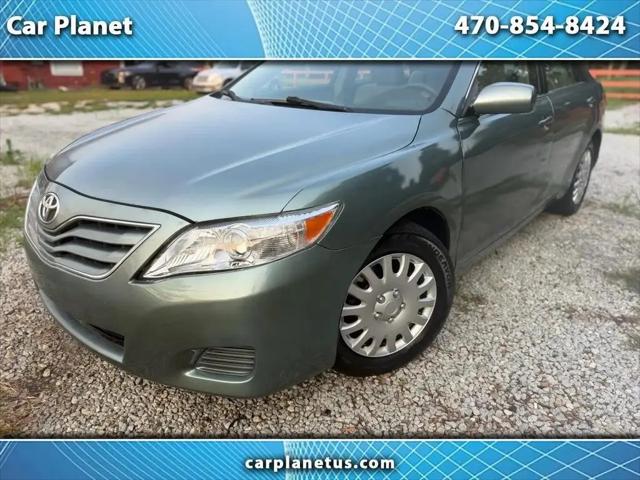 2011 Toyota Camry LE for sale in Douglasville, GA