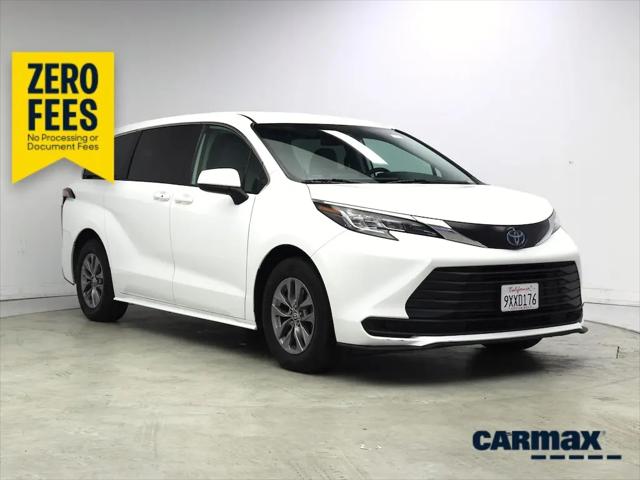 2023 Toyota Sienna LE for sale in Riverside, CA