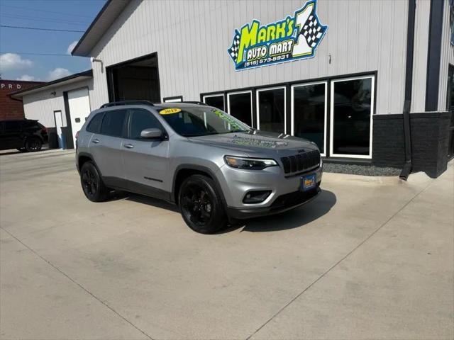 2019 Jeep Cherokee Altitude 4x4 for sale in Fort Dodge, IA