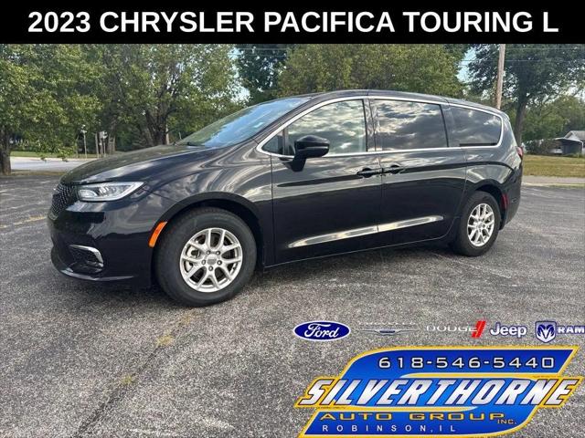 2023 Chrysler Pacifica Touring L for sale in Robinson, IL